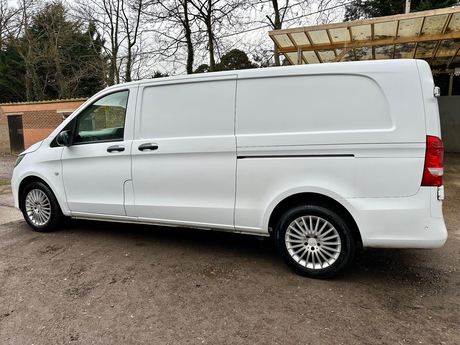 Used Mercedes-Benz Vito 2022 for sale - 76898389: Photo 8