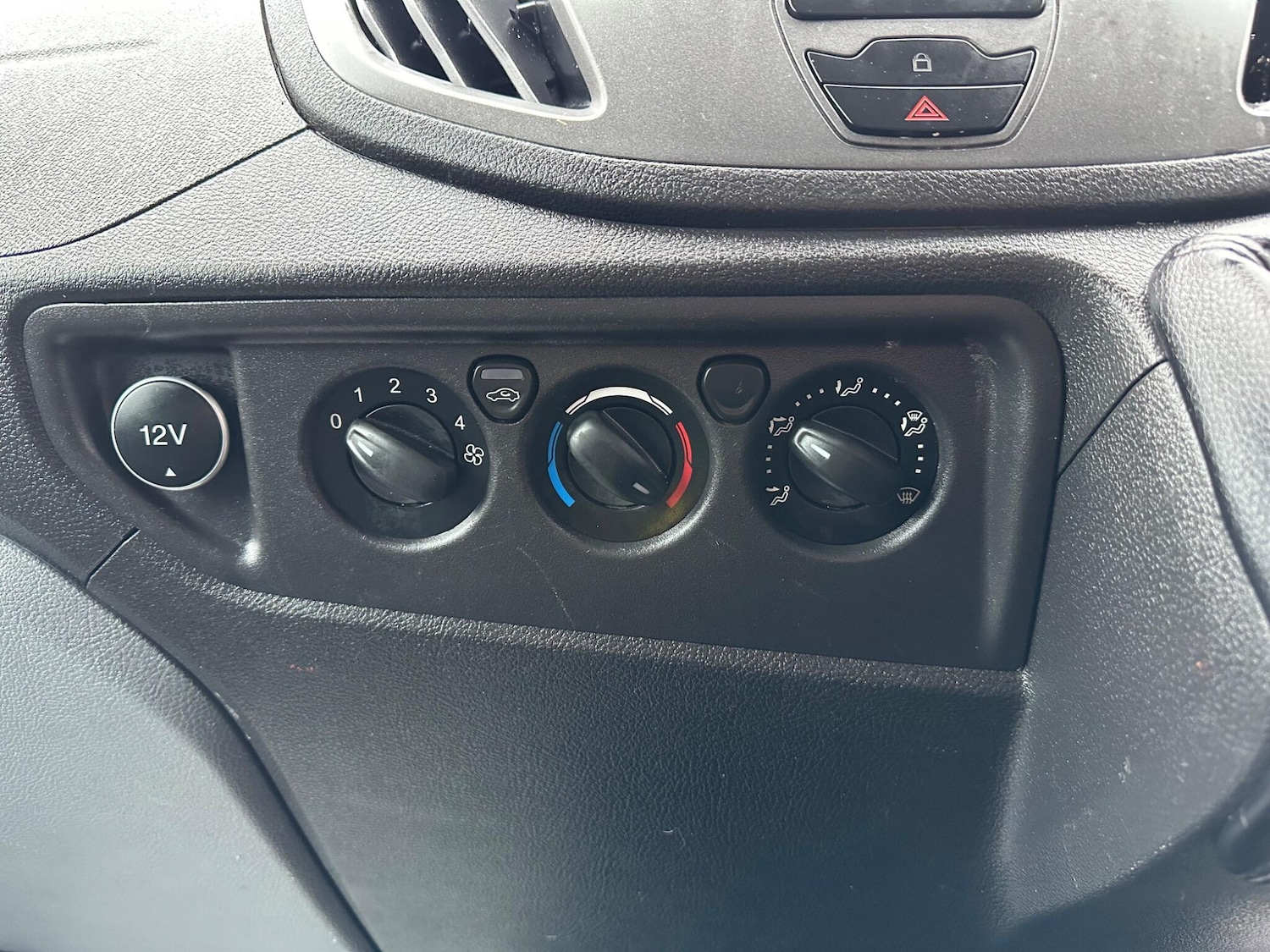 Used Ford Transit 2018 for sale - 77598550: Photo 21