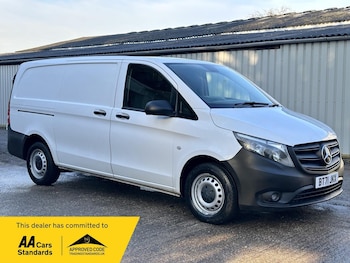 Used Mercedes-Benz Vito 2022 for sale - 77202510: Photo