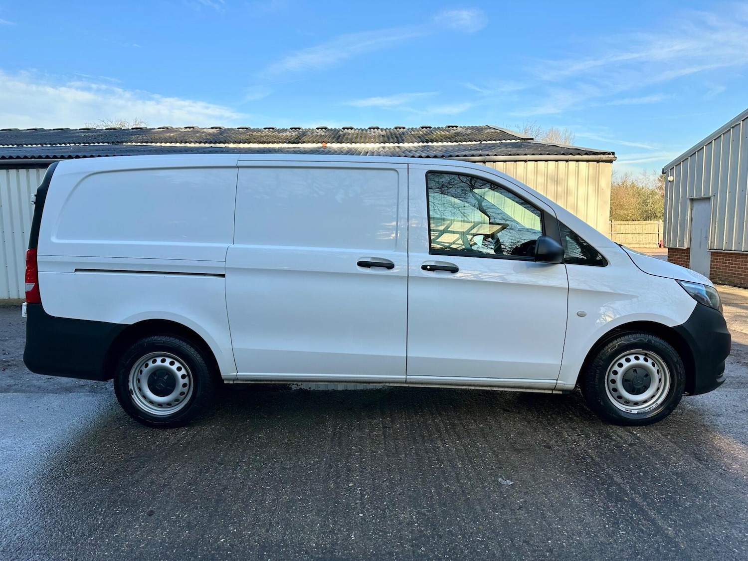 Used Mercedes-Benz Vito 2022 for sale - 77202510: Photo 3