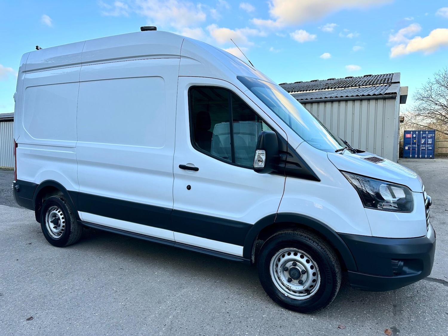Used Ford Transit 2018 for sale - 77202860: Photo 2