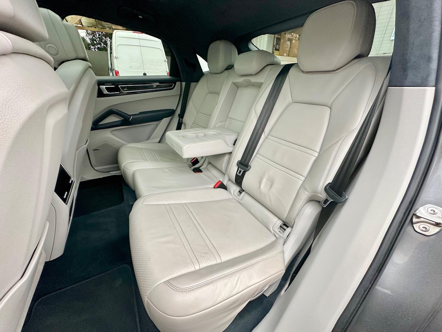 Used Porsche Cayenne 2019 for sale - 76976499: Photo 31