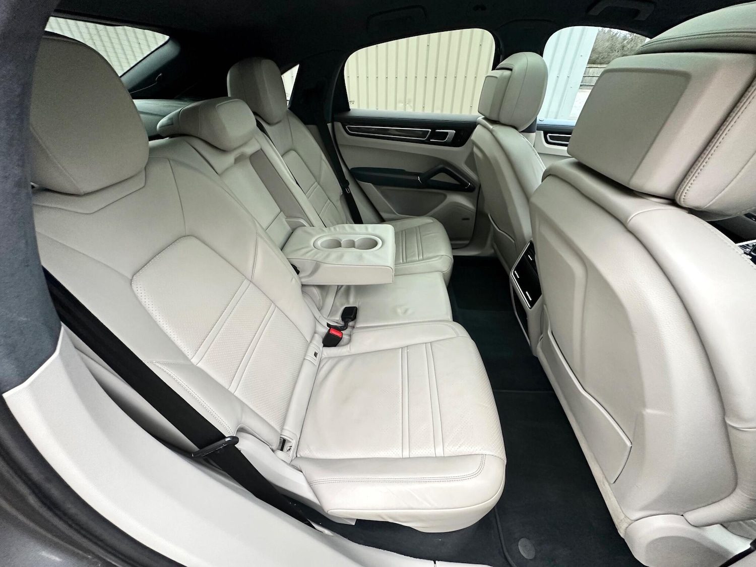 Used Porsche Cayenne 2019 for sale - 76976499: Photo 32