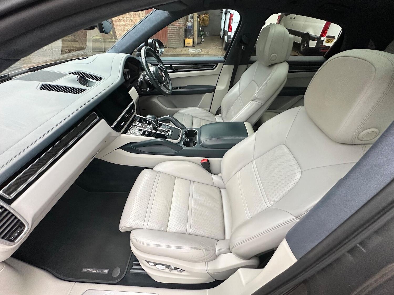 Used Porsche Cayenne 2019 for sale - 76976499: Photo 48