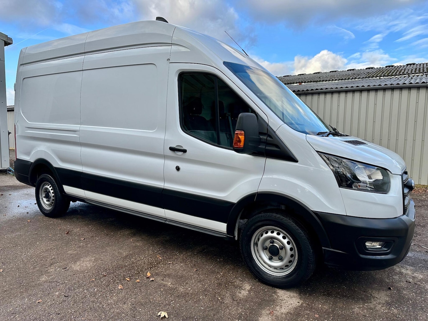 Used Ford Transit 2022 for sale - 76859311: Photo 2