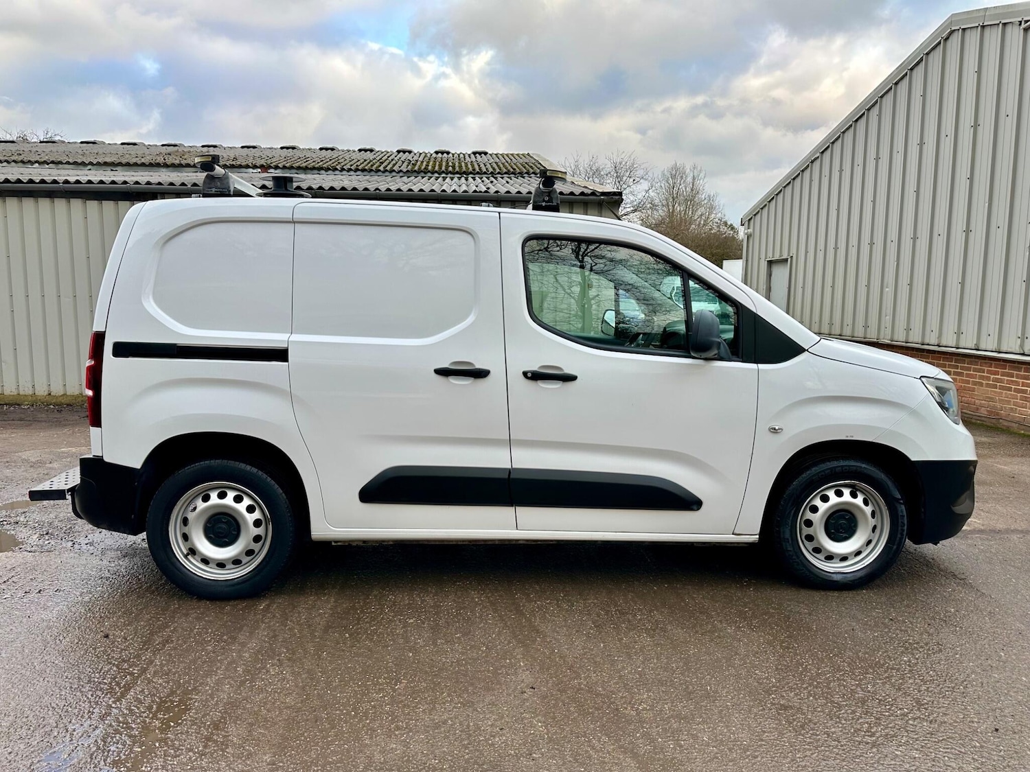 Used Vauxhall Combo 2019 for sale - 77376890: Photo 3