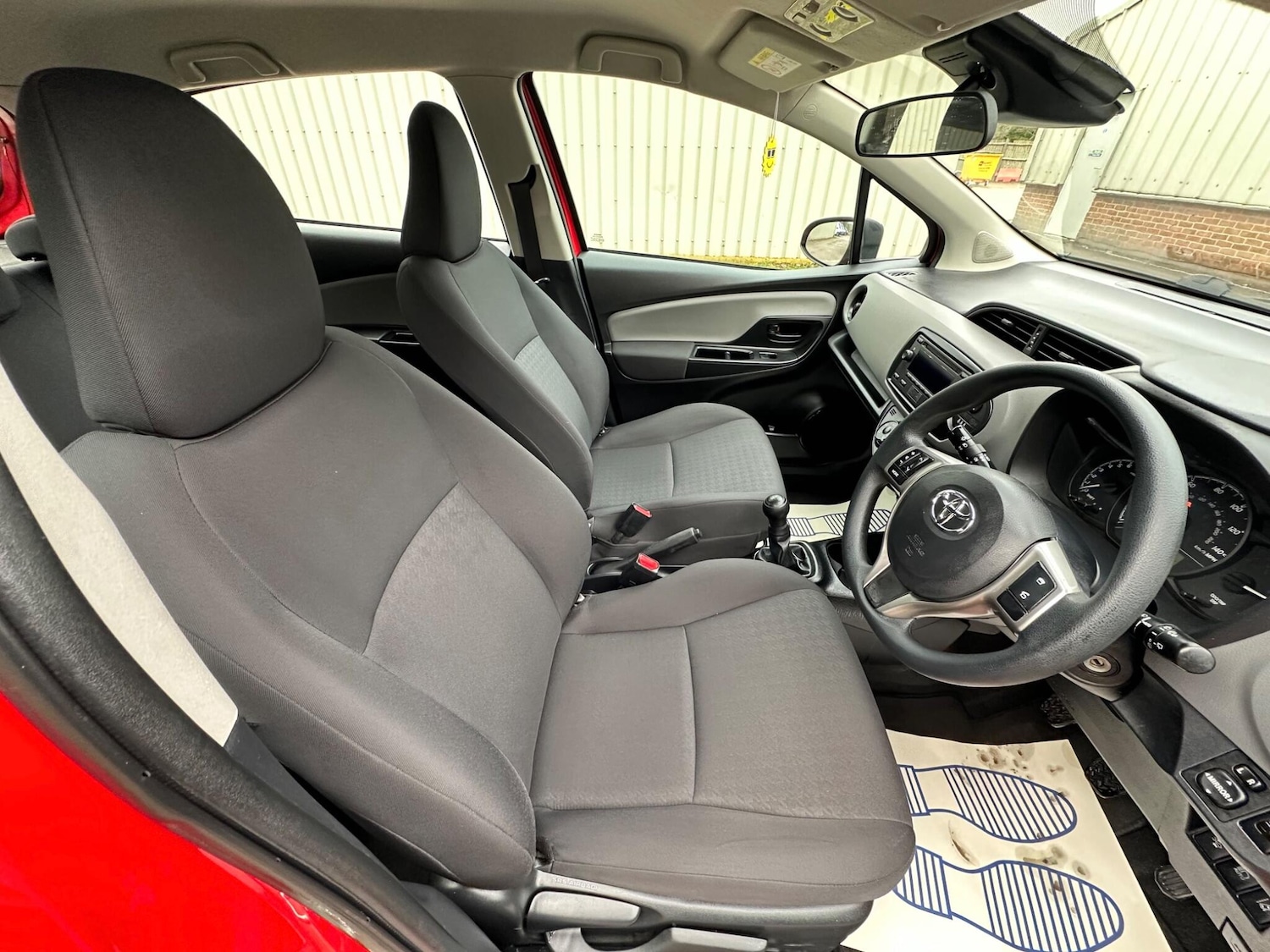 Used Toyota Yaris 2018 for sale - 77524720: Photo 18