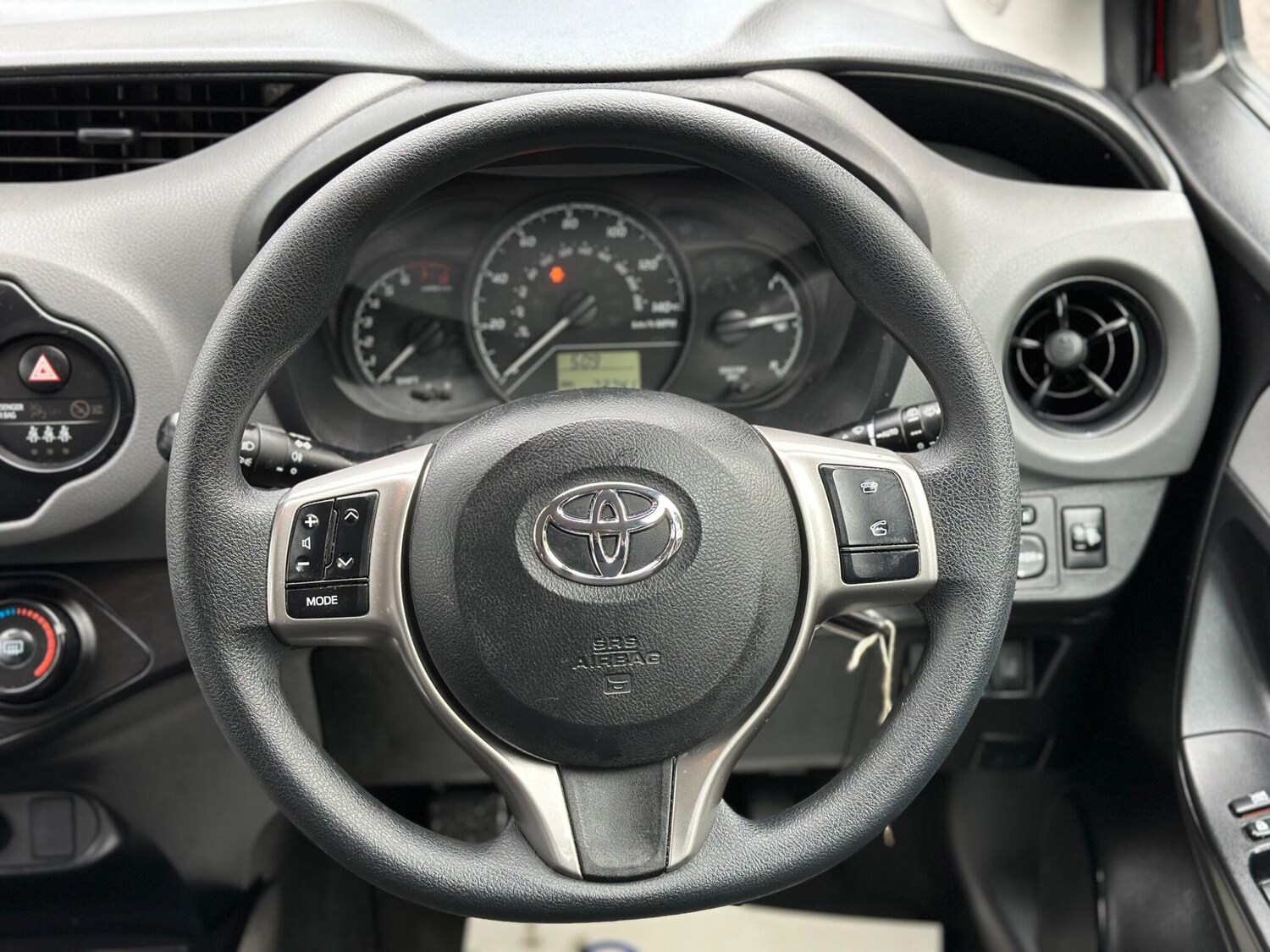 Used Toyota Yaris 2018 for sale - 77524720: Photo 39