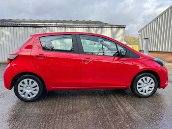 Used Toyota Yaris 2018 for sale - 77524720: Photo