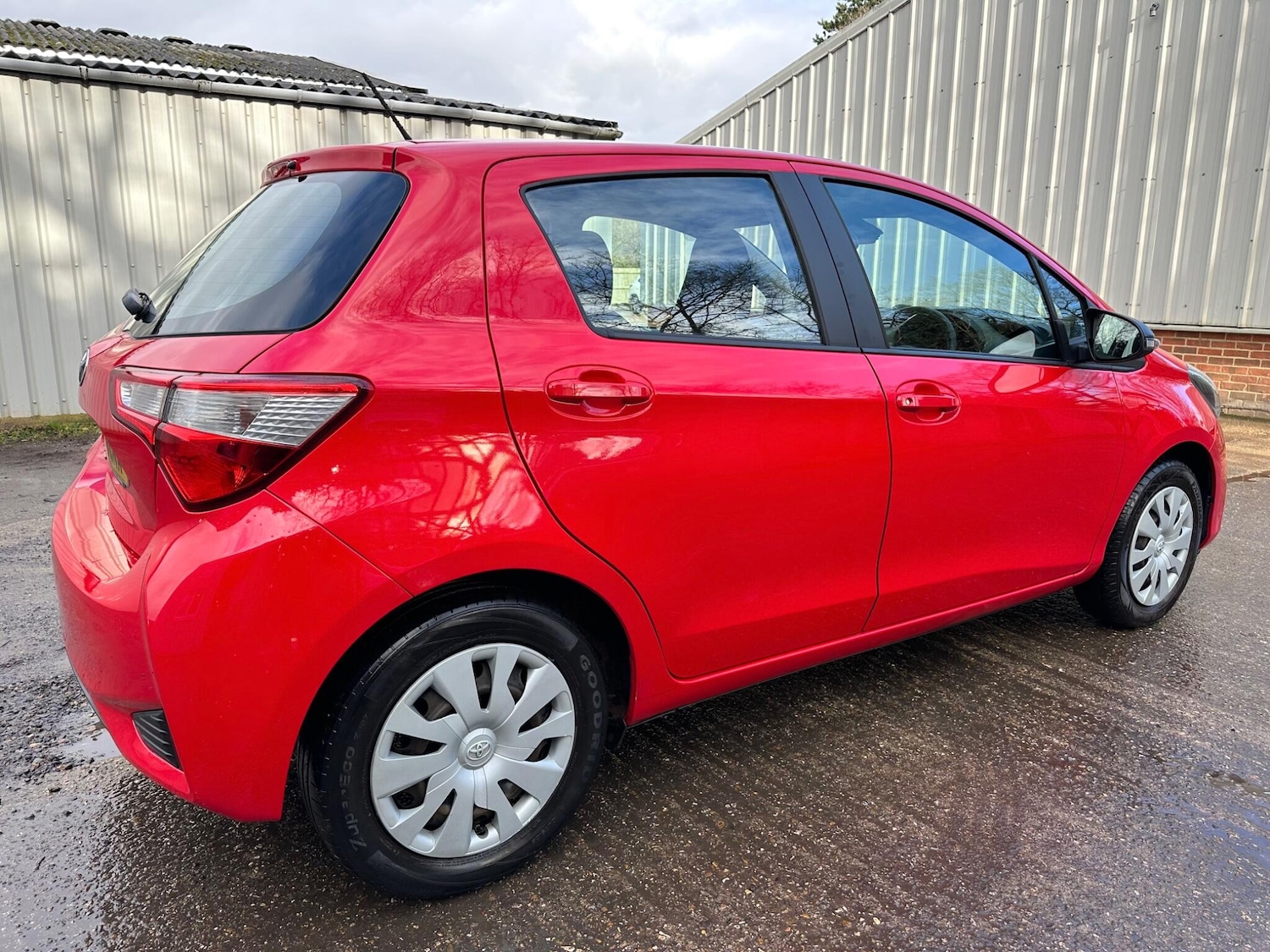 Used Toyota Yaris 2018 for sale - 77524720: Photo 5