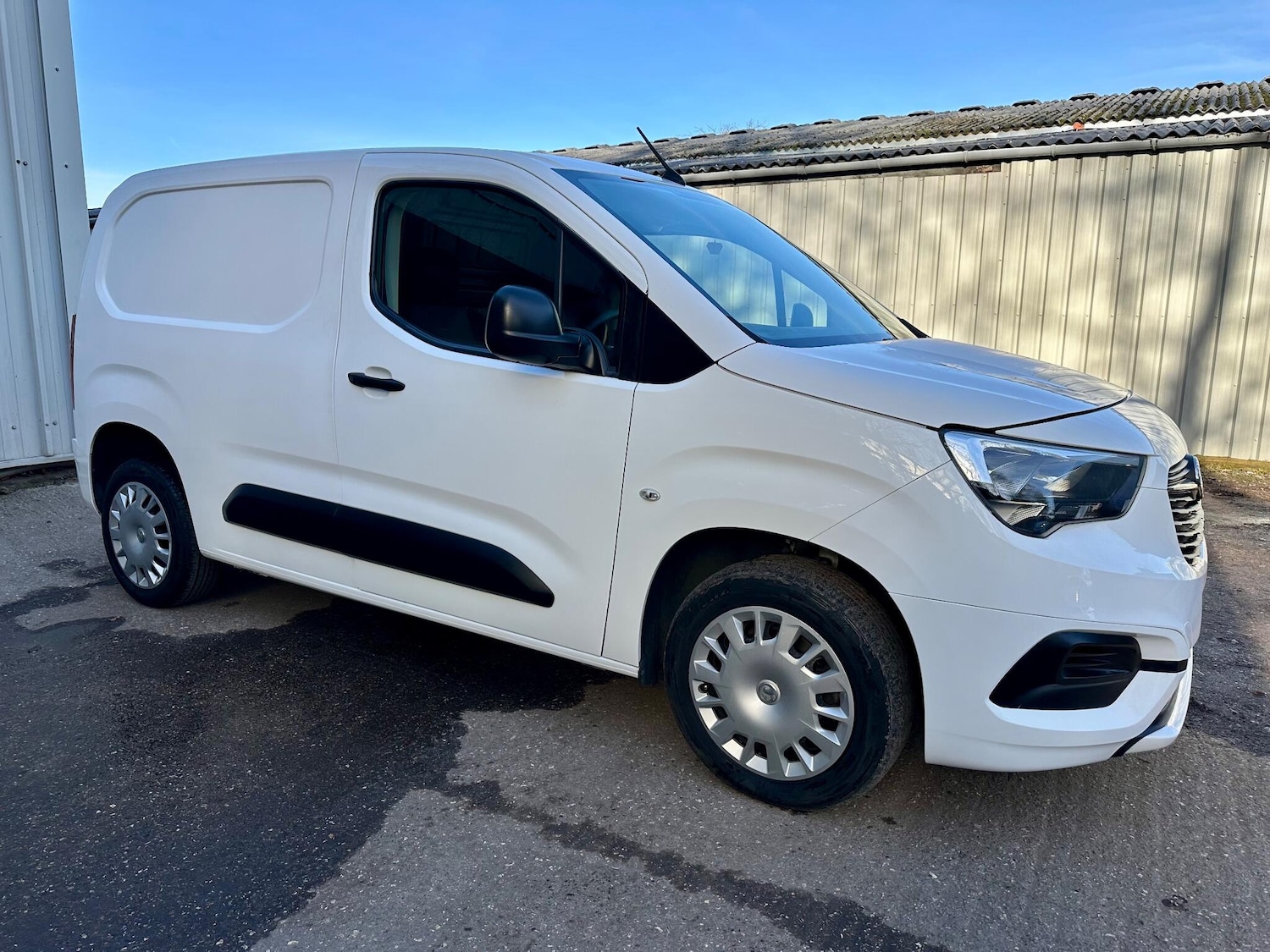 Used Vauxhall Combo 2020 for sale - 76859324: Photo 2