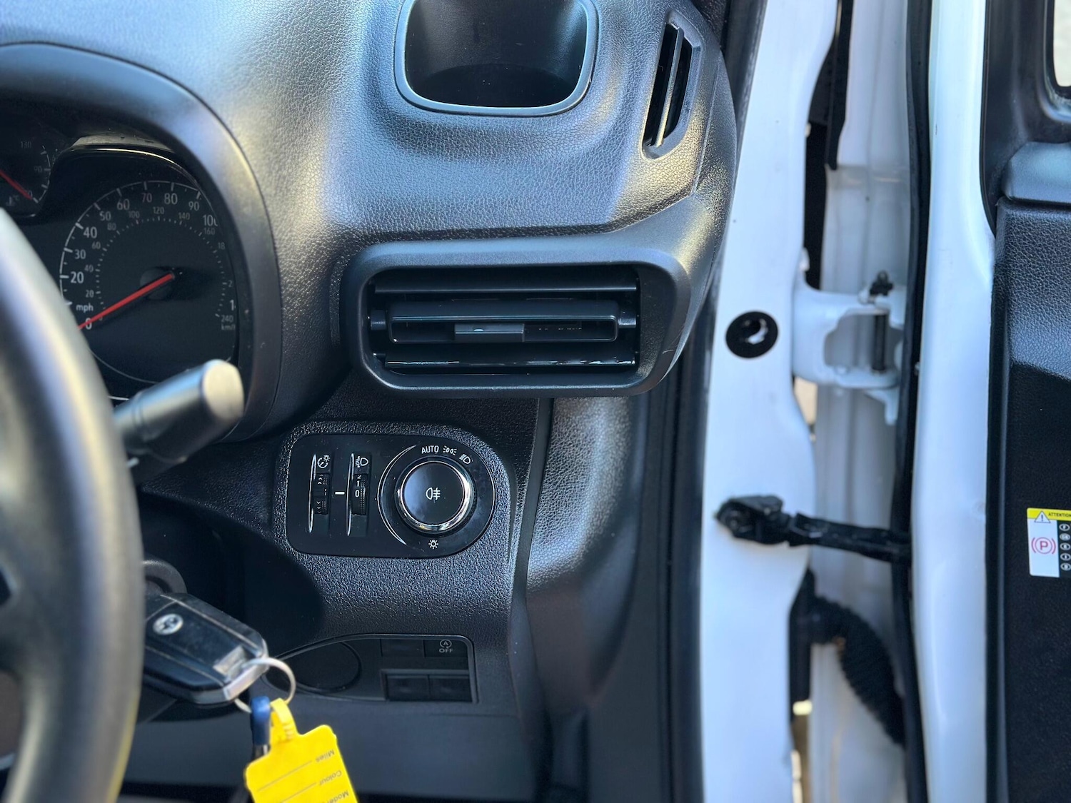 Used Vauxhall Combo 2020 for sale - 76859324: Photo 20