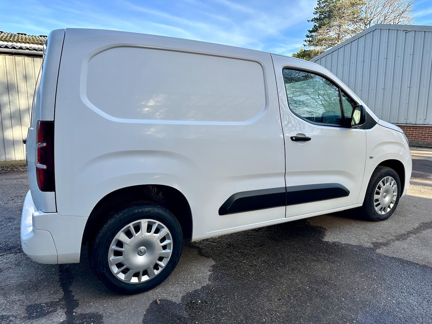 Used Vauxhall Combo 2020 for sale - 76859324: Photo 4