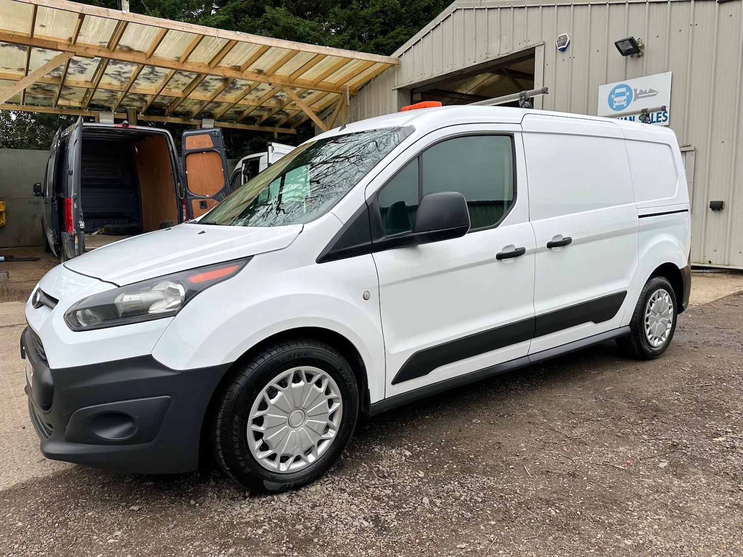 Used Ford Transit Connect 2017 for sale - 77909759: Photo 10