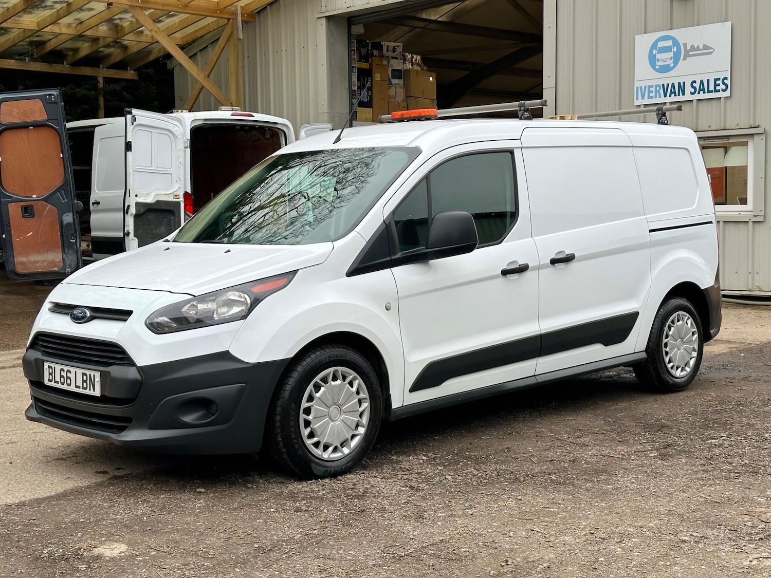 Used Ford Transit Connect 2017 for sale - 77909759: Photo 11