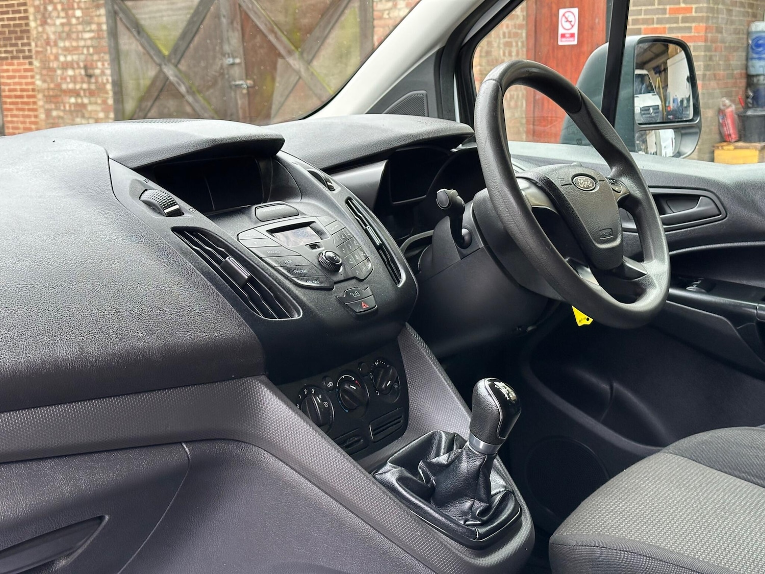 Used Ford Transit Connect 2017 for sale - 77909759: Photo 17