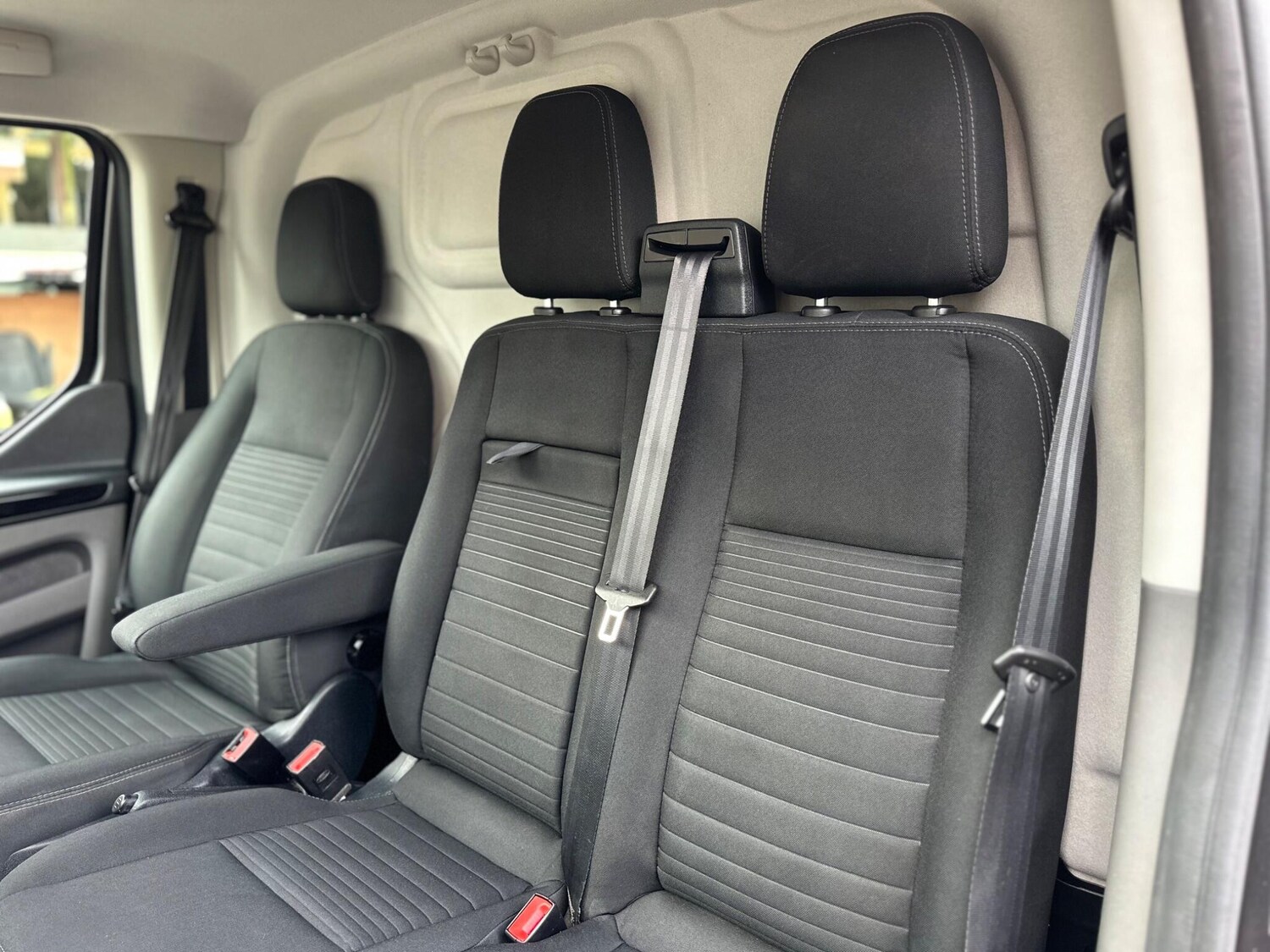 Used Ford Transit Custom 2020 for sale - 77496378: Photo 24