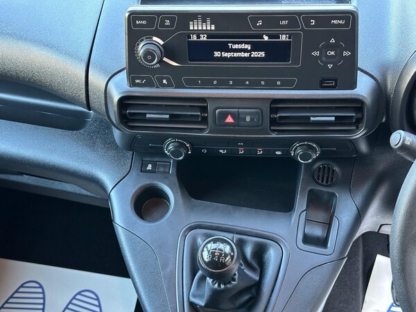 Used Vauxhall Combo 2019 for sale - 76094804: Photo 16