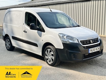 Used Peugeot Partner 2018 for sale - 75493343: Photo