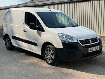 Used Peugeot Partner 2018 for sale - 75493343: Photo