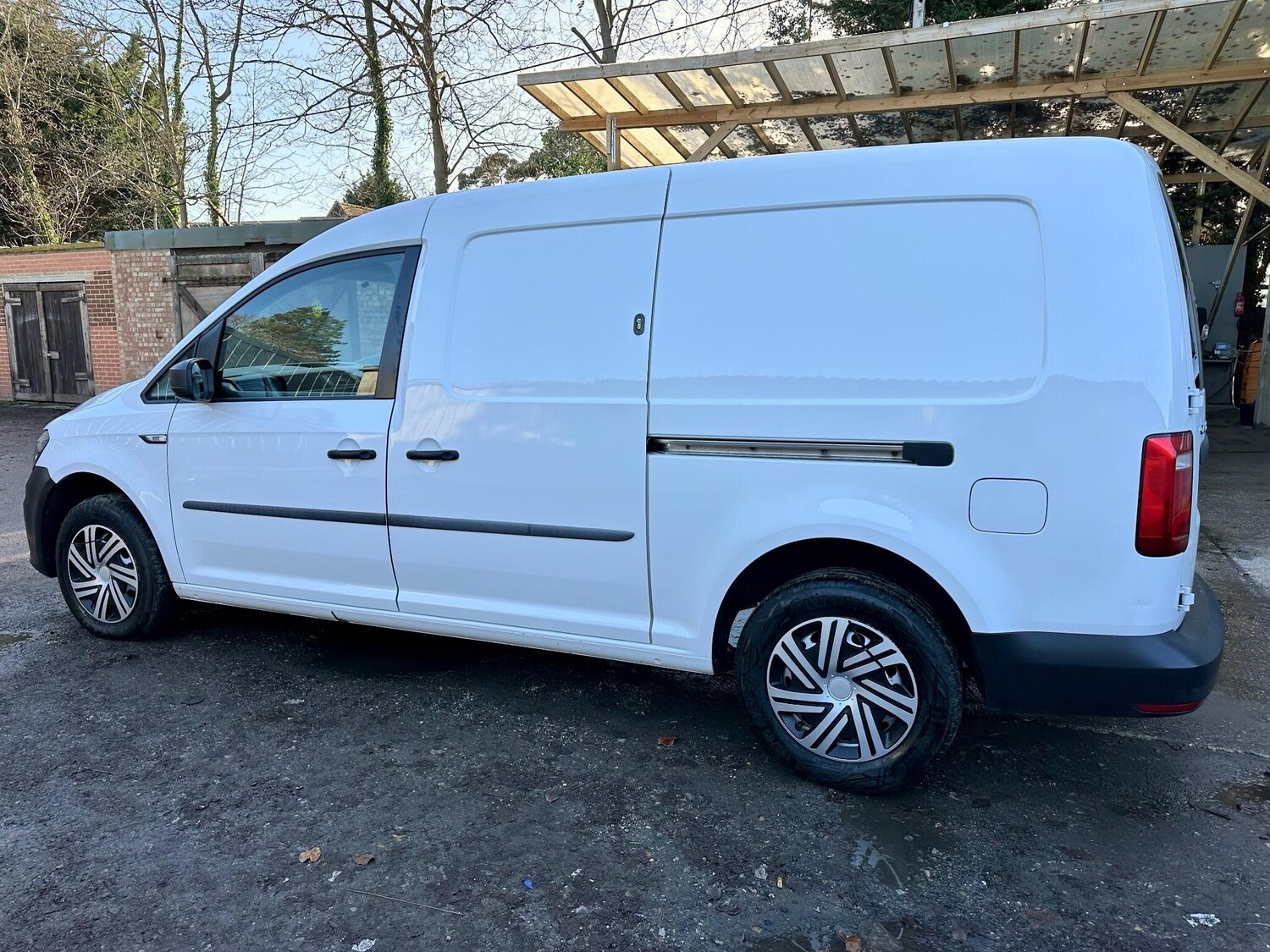 Used Volkswagen Caddy Maxi 2020 for sale - 76990635: Photo 8