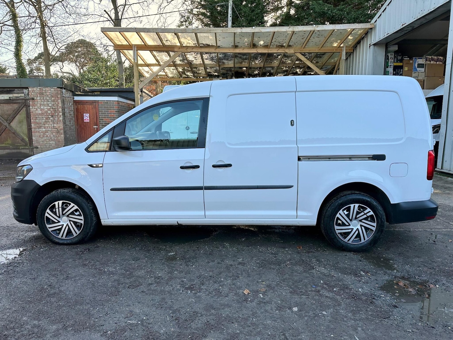Used Volkswagen Caddy Maxi 2020 for sale - 76990635: Photo 9