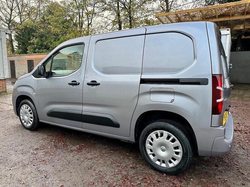 Used Vauxhall Combo 2019 for sale - 76582977: Photo 8