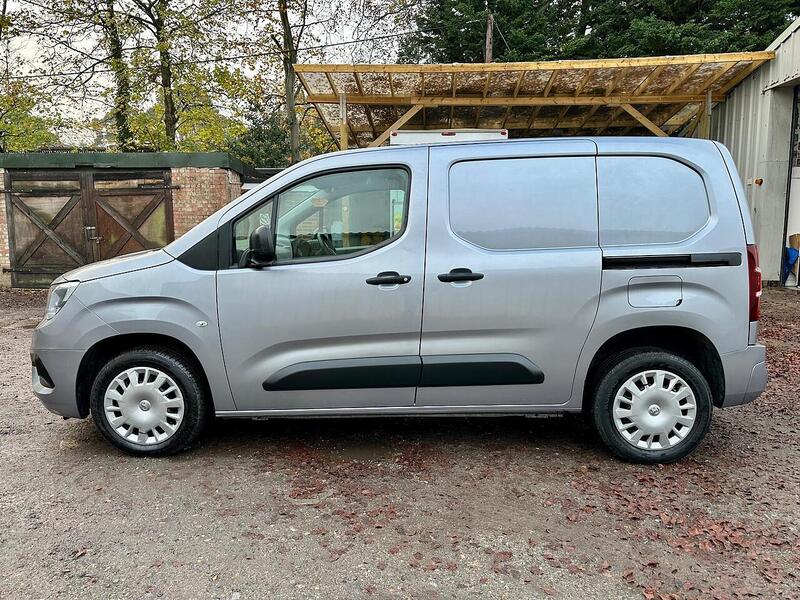 Used Vauxhall Combo 2019 for sale - 76582977: Photo 9