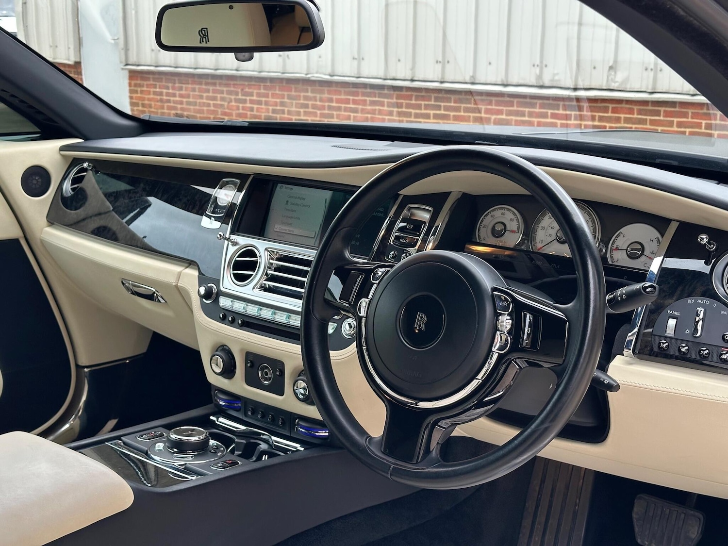 Used Rolls-Royce Wraith for sale - 76174977: Photo 23