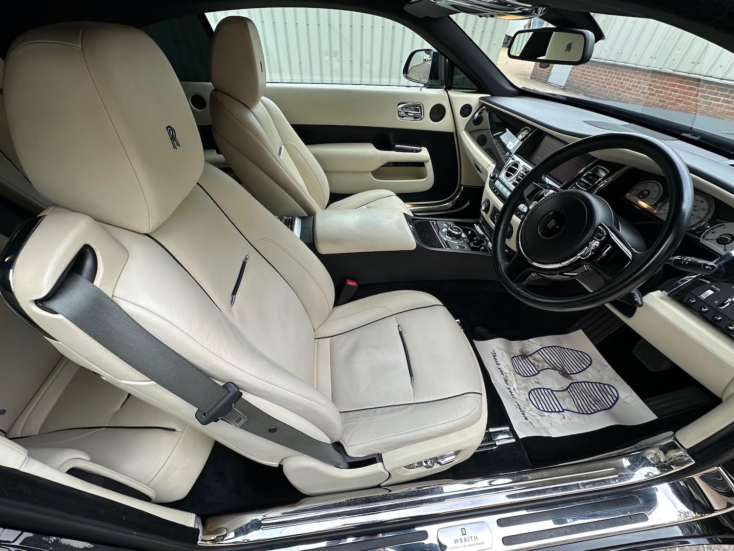 Used Rolls-Royce Wraith for sale - 76174977: Photo 28