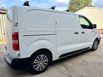 Used Peugeot Expert 2018 for sale - 79540603: Photo