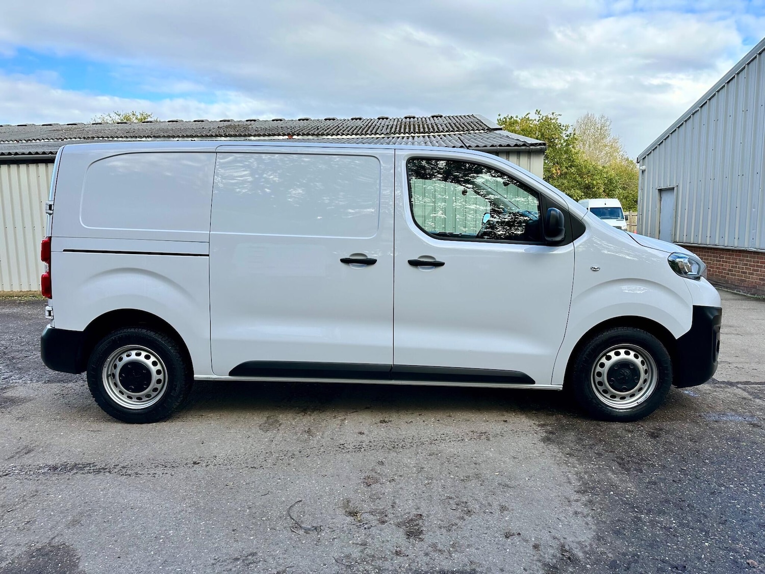 Used Peugeot Expert 2023 for sale - 76377231: Photo 3