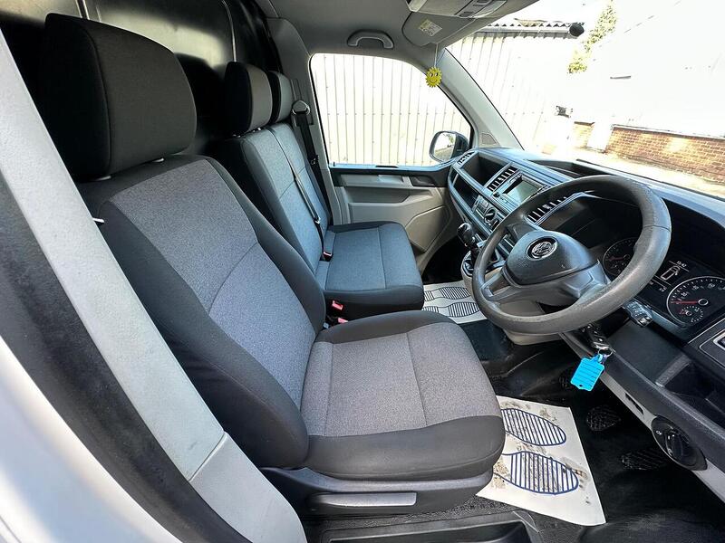 Used Volkswagen Transporter 2018 for sale - 76576538: Photo 13