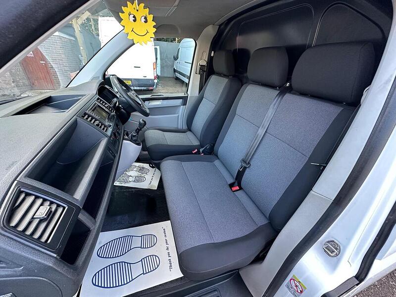 Used Volkswagen Transporter 2018 for sale - 76576538: Photo 16