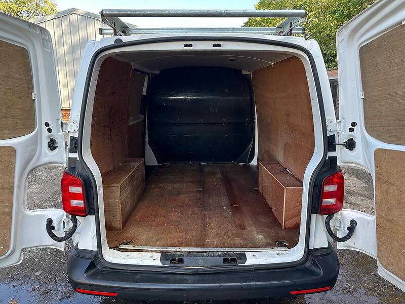 Used Volkswagen Transporter 2018 for sale - 76576538: Photo 18