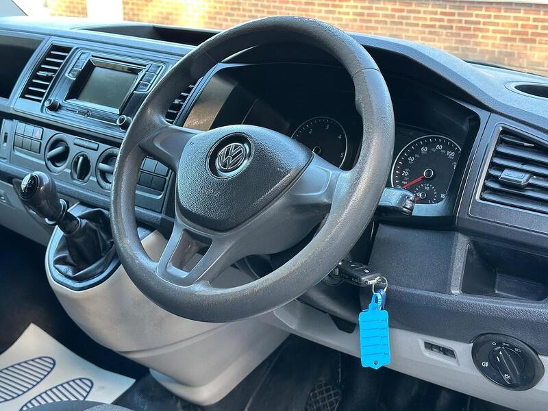 Used Volkswagen Transporter 2018 for sale - 76576538: Photo 20