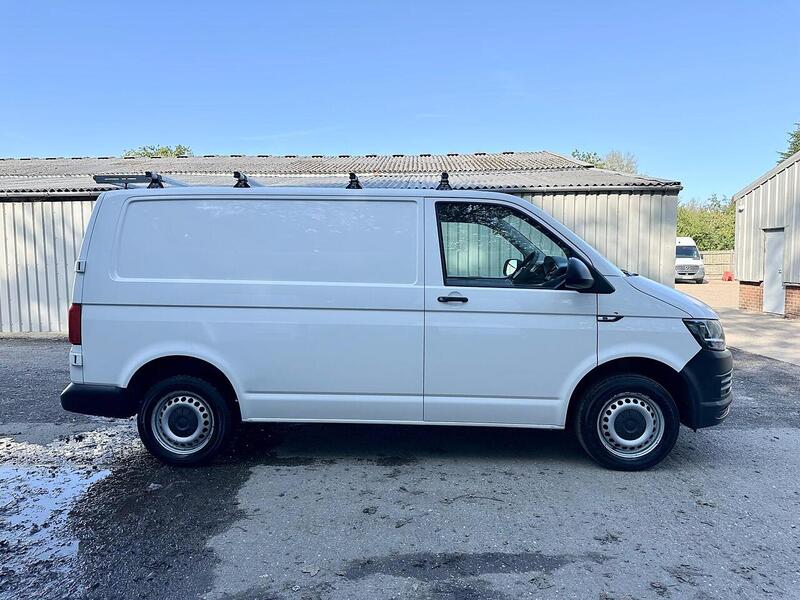 Used Volkswagen Transporter 2018 for sale - 76576538: Photo 9