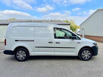 Used Volkswagen Caddy Maxi 2019 for sale - 76239162: Photo