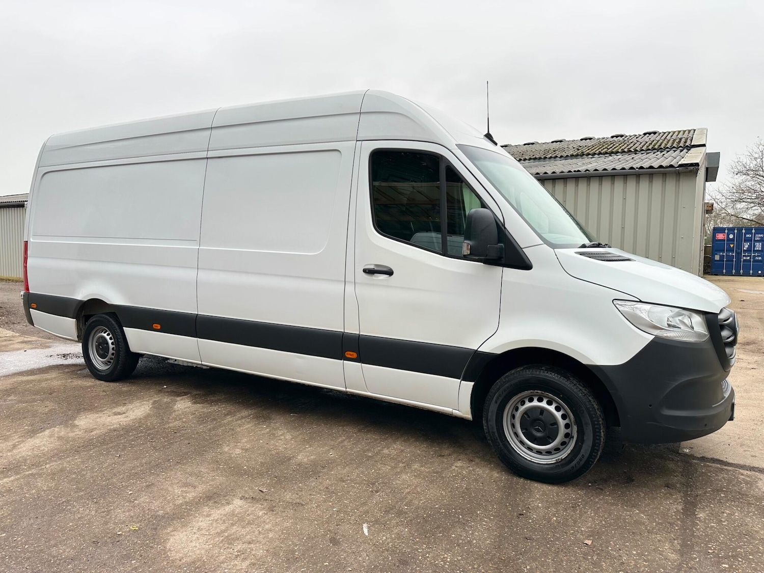 Used Mercedes-Benz Sprinter 2021 for sale - 77330558: Photo 2