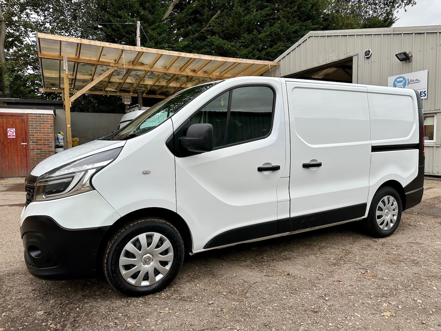 Used Renault Trafic 2019 for sale - 76859335: Photo 10