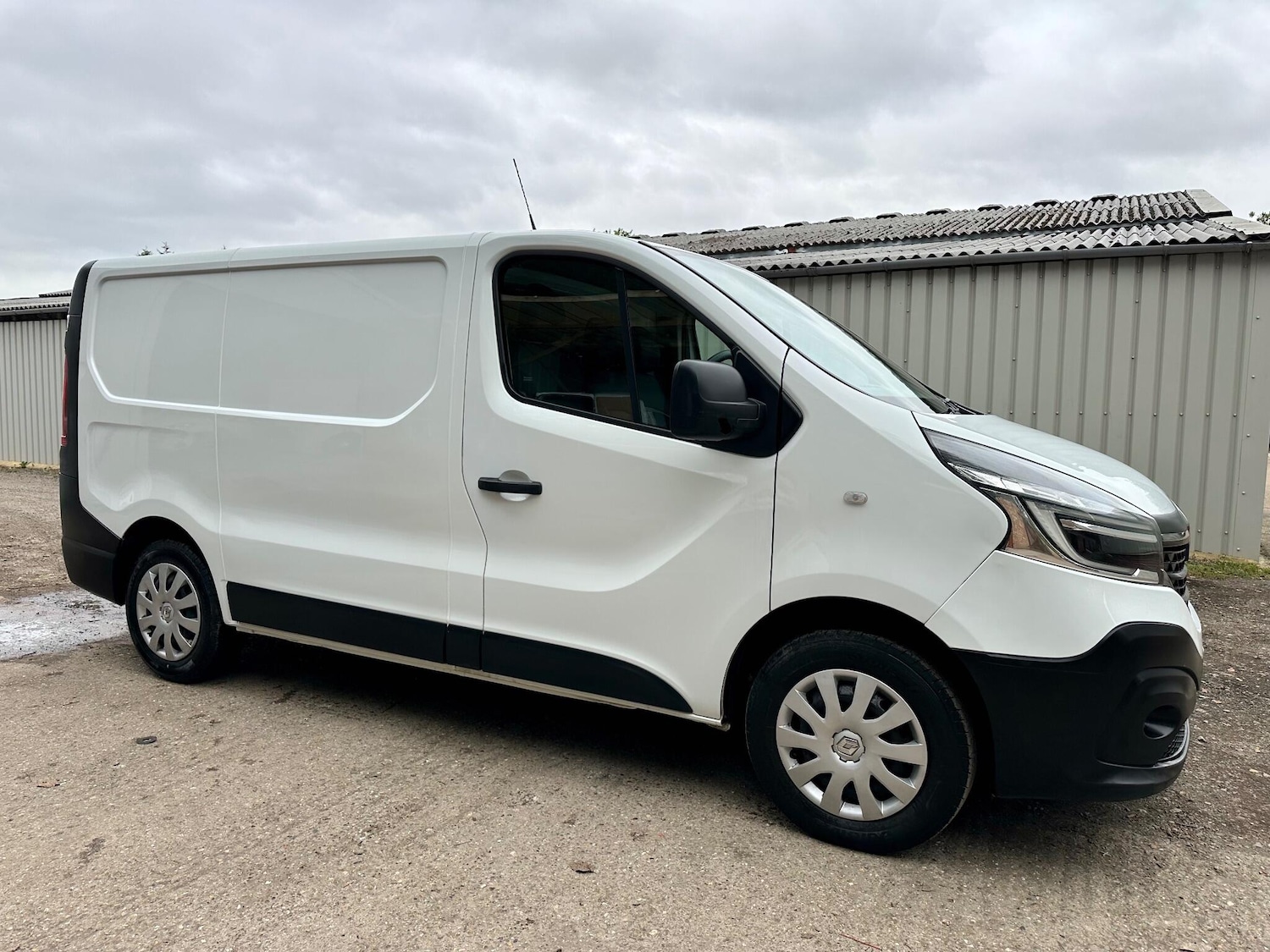 Used Renault Trafic 2019 for sale - 76859335: Photo 2