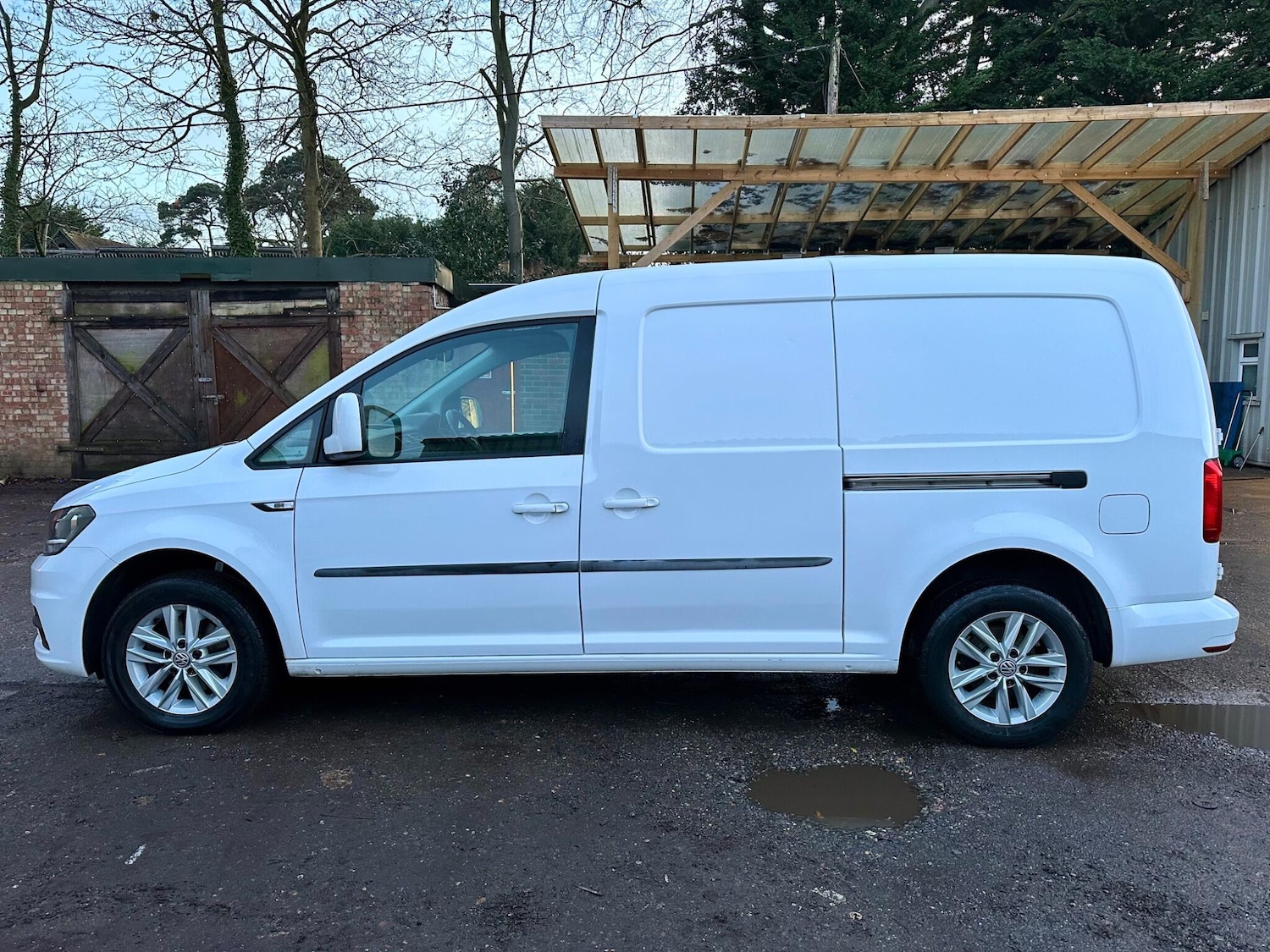 Used Volkswagen Caddy Maxi 2018 for sale - 77229500: Photo 9