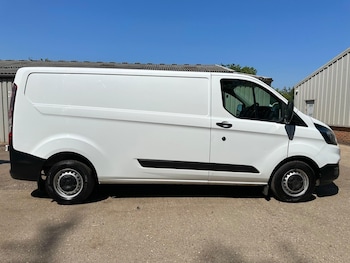 Used Ford Transit Custom 2022 for sale - 79107042: Photo
