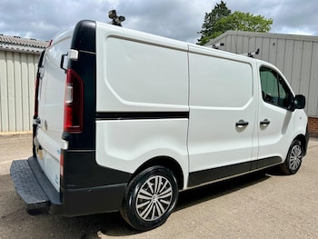 Used Vauxhall Vivaro 2018 for sale - 78965599: Photo