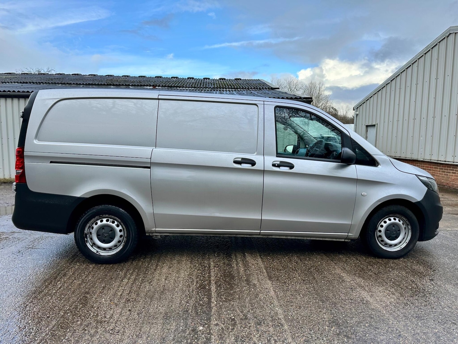 Used Mercedes-Benz Vito 2018 for sale - 77395782: Photo 3