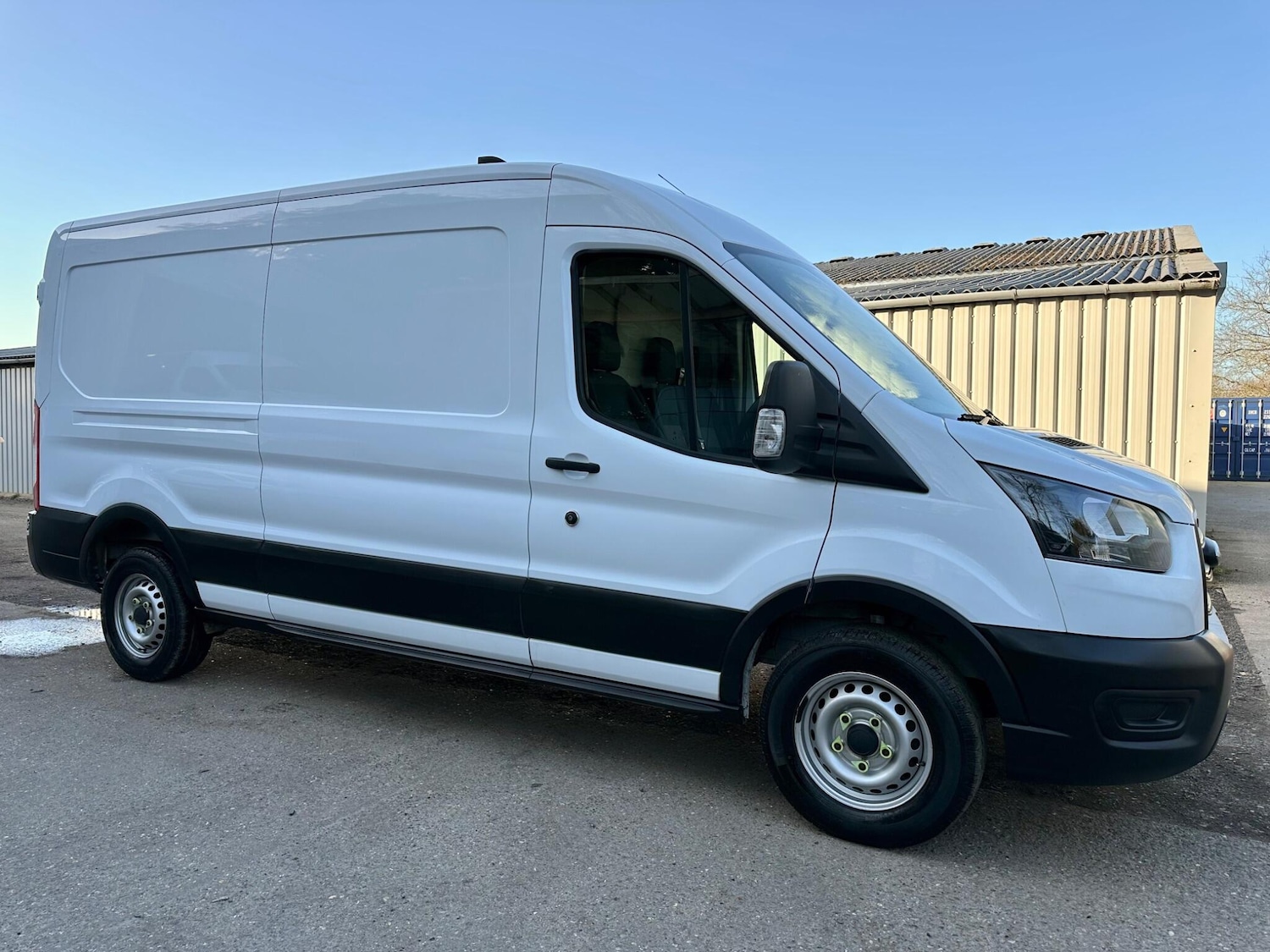 Used Ford Transit 2023 for sale - 77925104: Photo 2