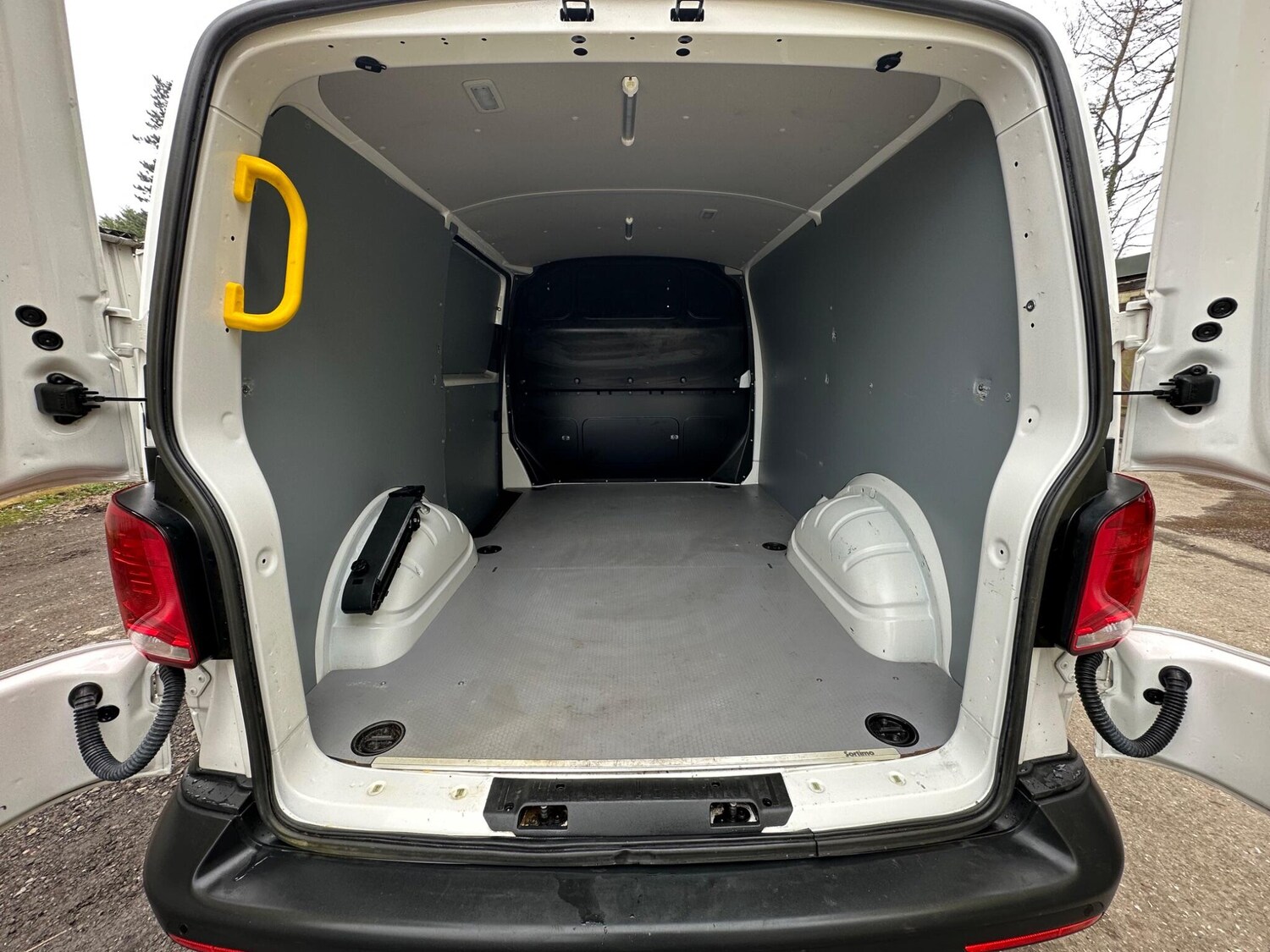 Used Volkswagen Transporter for sale - 77807634: Photo 13