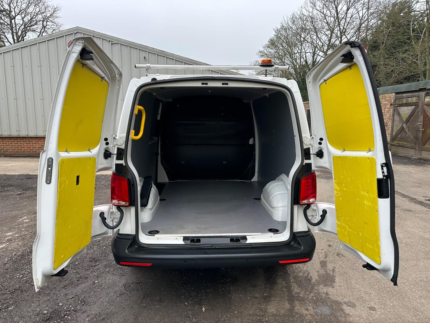 Used Volkswagen Transporter for sale - 77807634: Photo 14