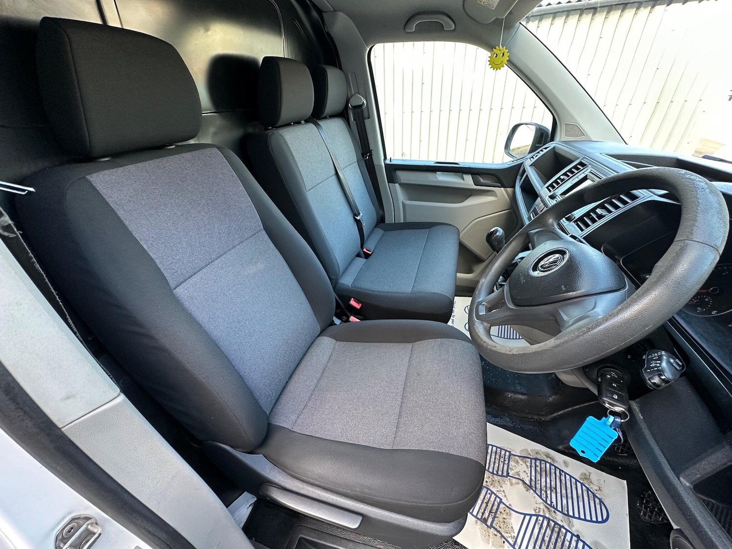 Used Volkswagen Transporter 2018 for sale - 76457165: Photo 12