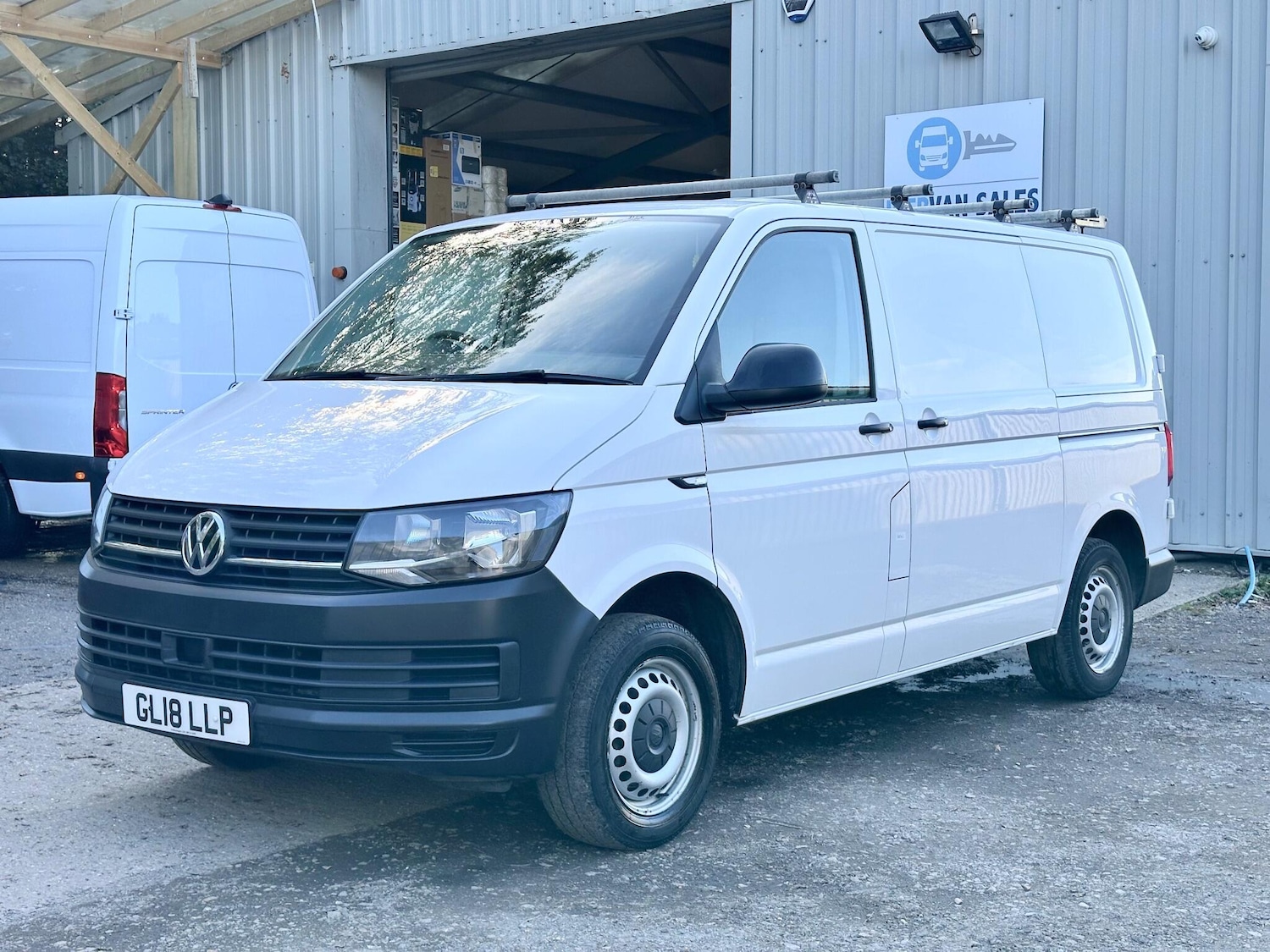Used Volkswagen Transporter 2018 for sale - 76457165: Photo 3